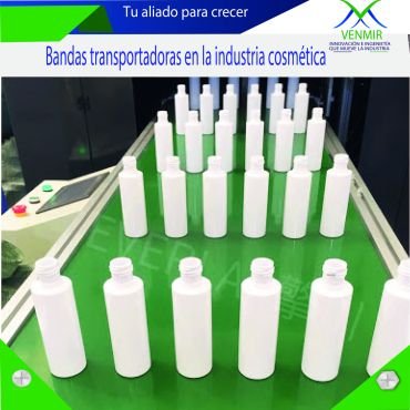 banda transportadora verde con envases